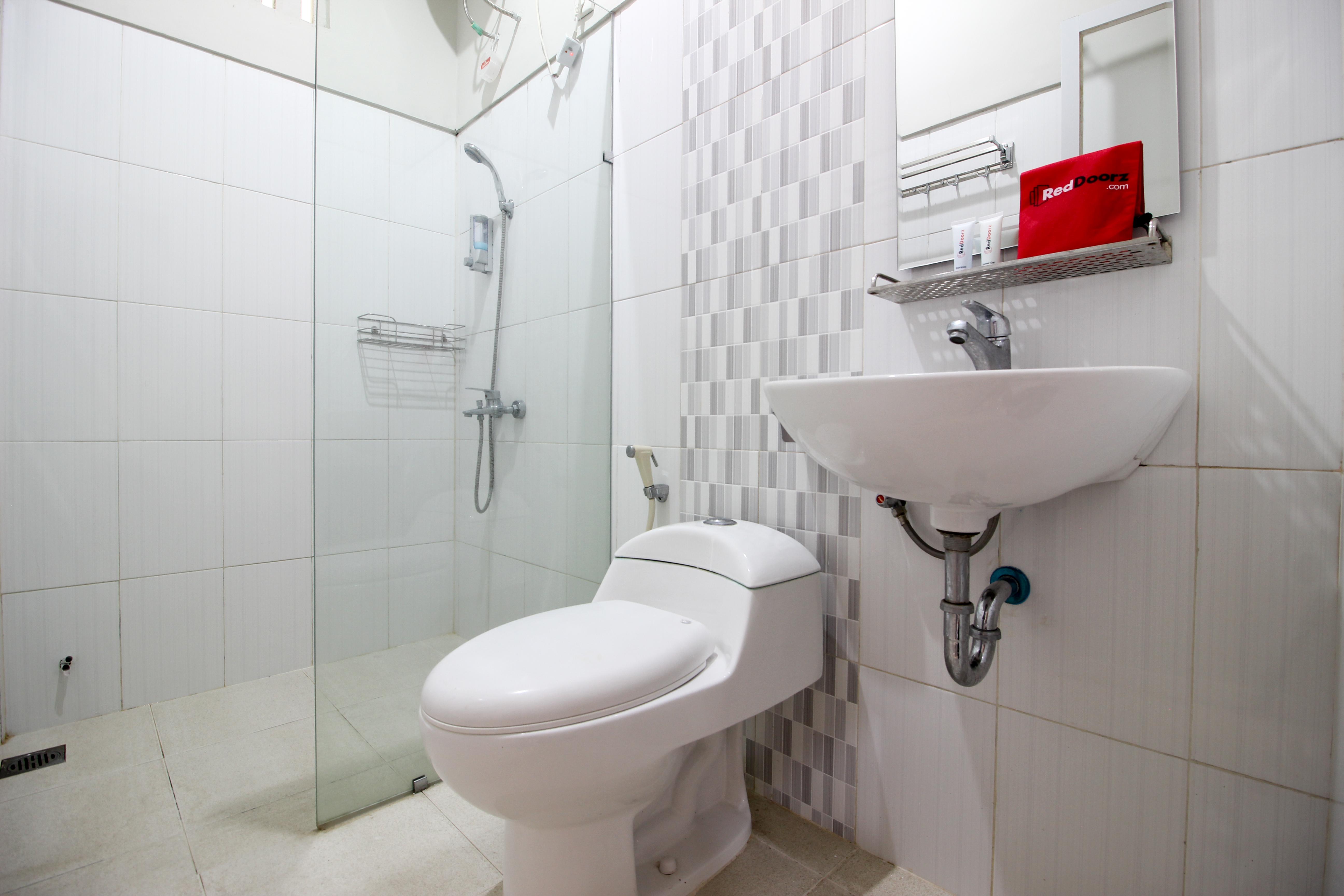 RedDoorz Plus near UPN Jogjakarta 2 Maguwo Zewnętrze zdjęcie