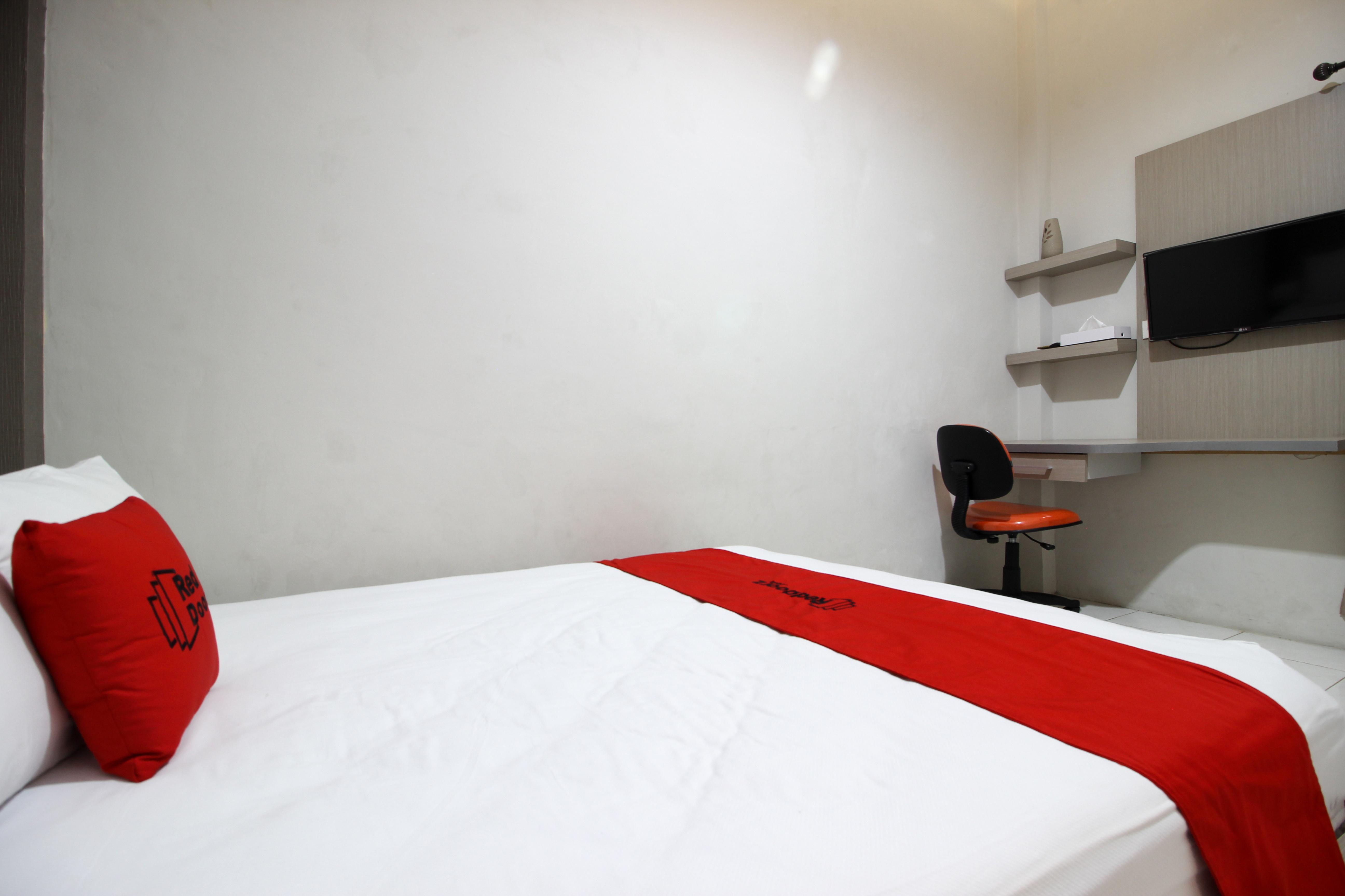 RedDoorz Plus near UPN Jogjakarta 2 Maguwo Zewnętrze zdjęcie