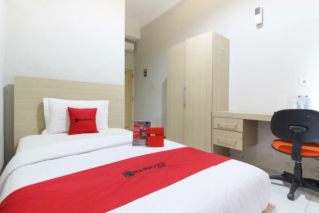 RedDoorz Plus near UPN Jogjakarta 2 Maguwo Zewnętrze zdjęcie