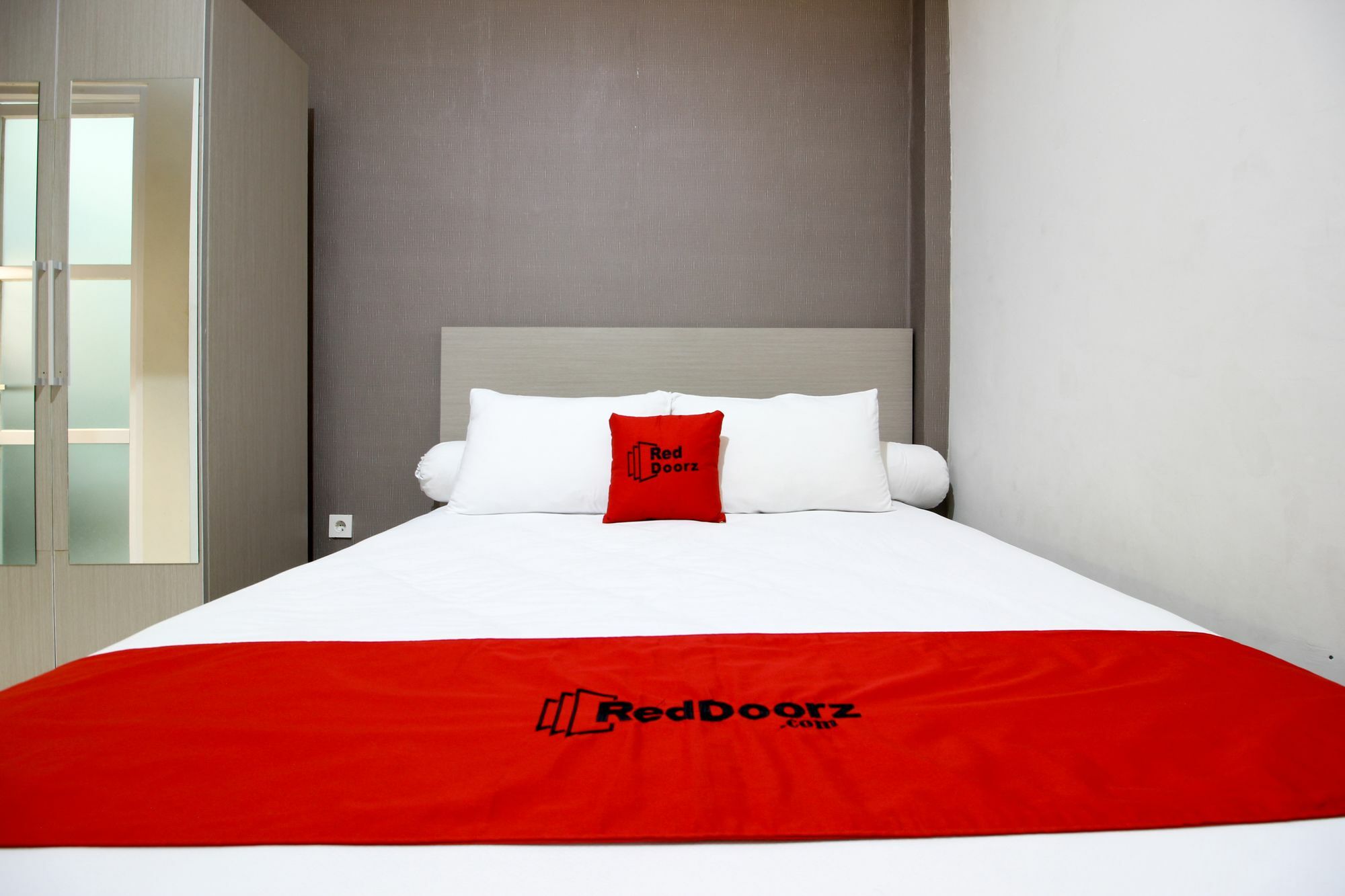 RedDoorz Plus near UPN Jogjakarta 2 Maguwo Zewnętrze zdjęcie