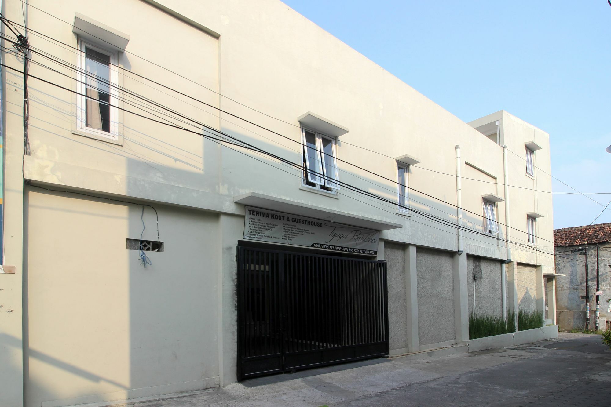 RedDoorz Plus near UPN Jogjakarta 2 Maguwo Zewnętrze zdjęcie